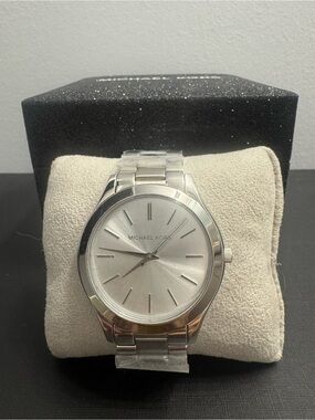 Michael Kors Slim Runway Silver-Tone Watch